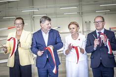 Nowy hangar Akademickiego Ośrodka Szybowcowego w Bezmiechowej